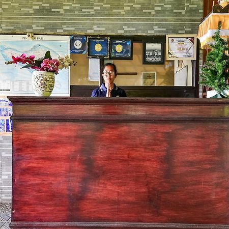 Oyo 91228 Griya Siena Hotel Munduk Kültér fotó