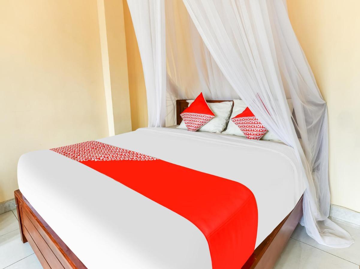 Oyo 91228 Griya Siena Hotel Munduk Kültér fotó