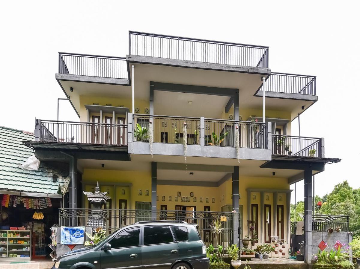 Oyo 91228 Griya Siena Hotel Munduk Kültér fotó