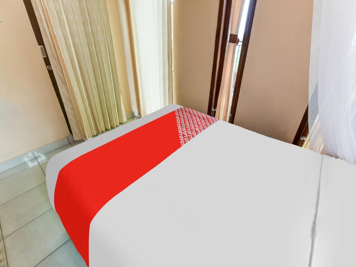 Oyo 91228 Griya Siena Hotel Munduk Kültér fotó